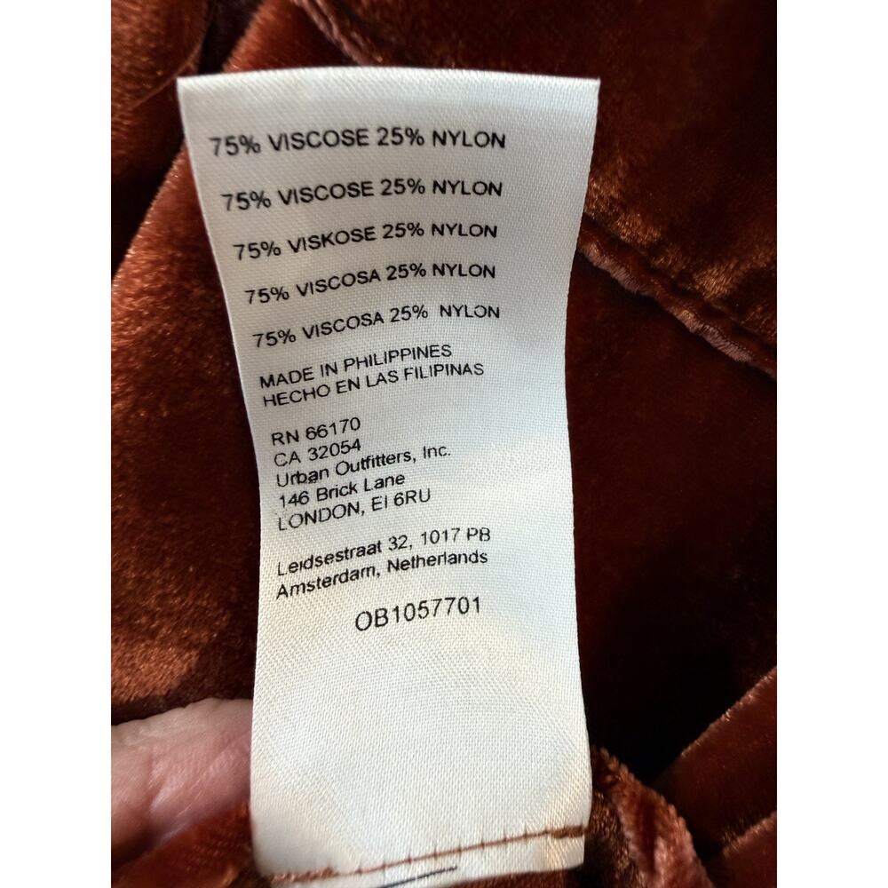 Anthropologie Pilcro Classic Long Sleeve Relaxed Velvet Buttondown - Medium - Picture 8 of 10